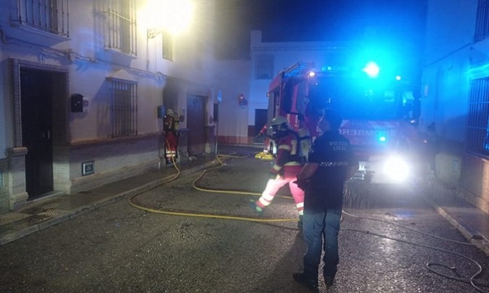 Prisión para un vecino con orden de alejamiento por provocar un incendio en la casa de su expareja en La Puebla de Cazalla