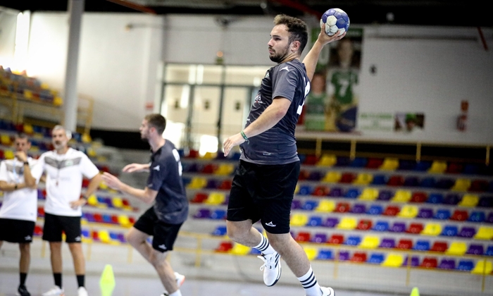 El Arg&uuml;elles se prepara para recibir el derbi entre el Balonmano D&oacute;lmenes y Trops M&aacute;laga