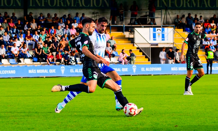 El Antequera CF sigue sumando ante el Alcoyano