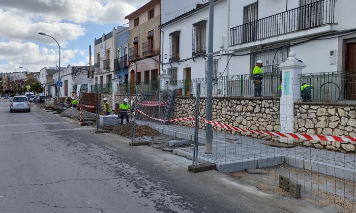 Lucena disminuye en 162 los parados en abril y registra la cifra m&aacute;s baja desde noviembre de 2008
