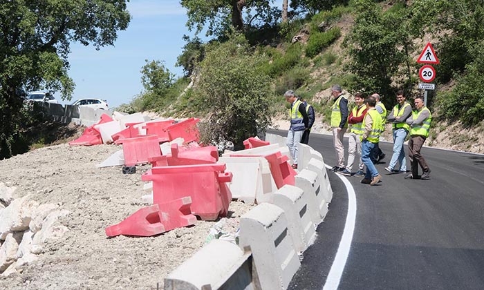 Obras ejecutadas en el camino al Santuario de la Virgen de la Sierra de Cabra.