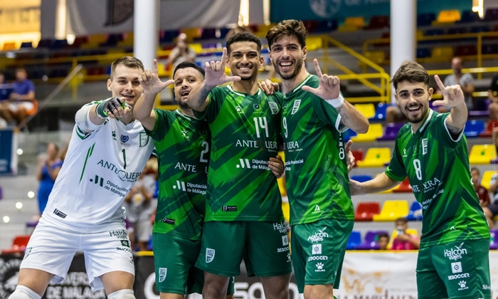 UMA Antequera - Colo Colo: duelo directo en un Arg&uuml;elles amuleto