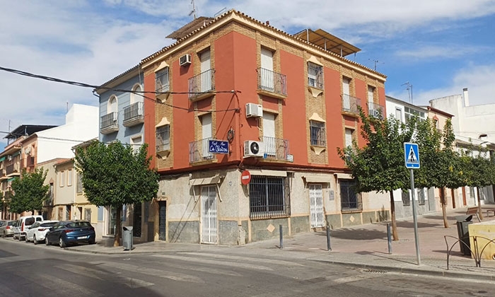 Exterior del bar La Molina.