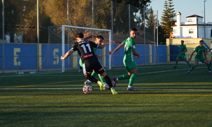 L&iacute;o en el Ciudad de Lucena-Inter Dos Hermanas: el partido, al borde de la suspensi&oacute;n