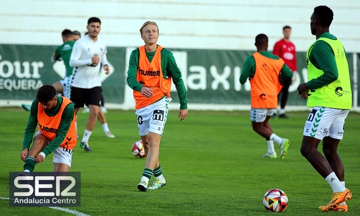 El Antequera C.F. inaugura el a&ntilde;o en El Maul&iacute; recibiendo al Ceuta