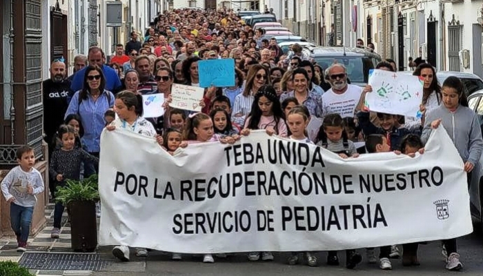 Los vecinos de Teba se echan a la calle para pedir la recuperación de su servicio de pediatría