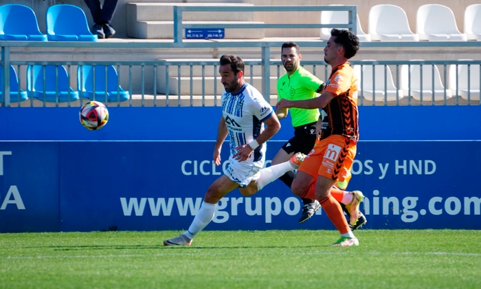 El Antequera CF sigue sin carburar en Mallorca