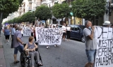 Familias de las 91 viviendas sociales de &Eacute;cija pelean en la justicia para anular la venta a un fondo buitre