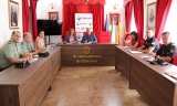 Junta local de seguridad en el ayuntamiento de Izn&aacute;jar.