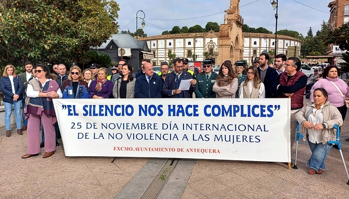 La comarca de Antequera se moviliza para mostrar su rechazo a la violencia machista