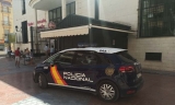 Polic&iacute;a Nacional en el Mercado de Abastos de Lucena.