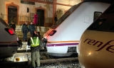 Bomberos de Antequera y Campillos intervienen en un choque entre dos trenes en &Aacute;lora