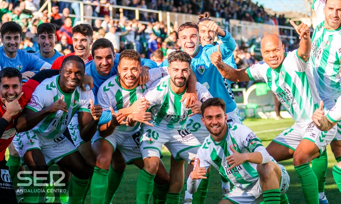El Antequera CF y una primera vuelta de ensue&ntilde;o