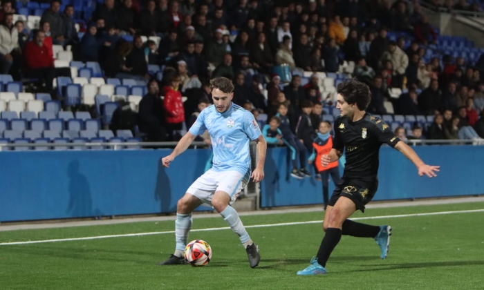Manu Molina, del Ciudad de Lucena: "Pensaba buscar un trabajo y dejar el f&uacute;tbol, pero en Lucena he vuelto a ser feliz"