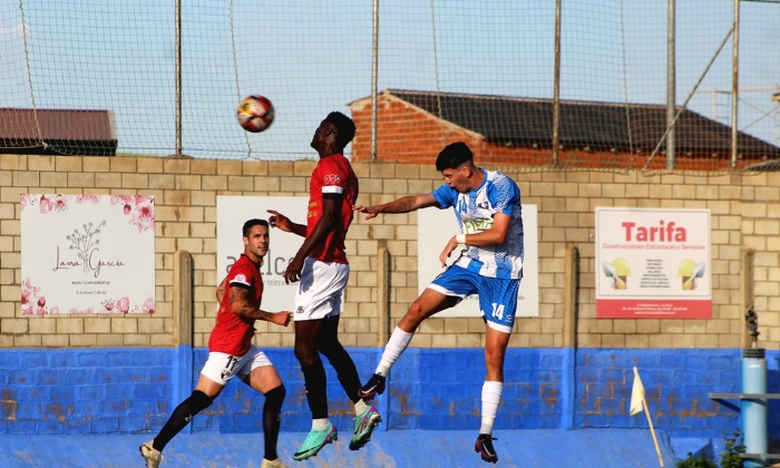Rafa Castilla regresa al Ciudad de Lucena: "Fui el recogepelotas de David Agudo y ahora voy a ser su compa&ntilde;ero. Estoy muy ilusionado con mi vuelta"