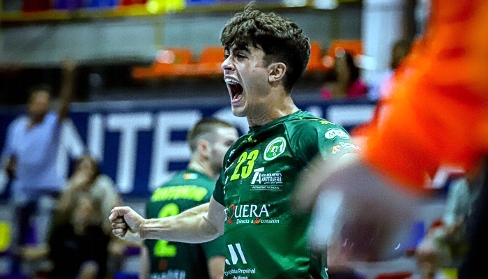 &Aacute;lex D&iacute;az, del D&oacute;lmenes Antequera, se incorpora con los Hispanos Junior