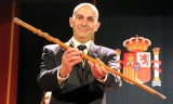 Manuel Almohalla toma el bast&oacute;n de mando en Archidona con la mano tendida al resto de grupos