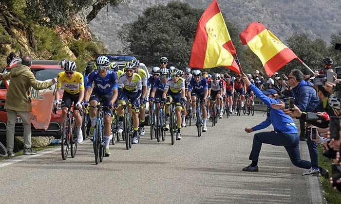 Pelot&oacute;n en la Vuelta a Andaluc&iacute;a.