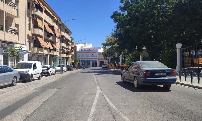 Calle Federico Garc&iacute;a Lorca, en el tramo junto al Paseo de Rojas.