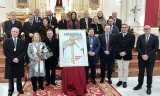 Las manos de Jes&uacute;s Preso para anunciar la Semana Santa de Archidona de 2025