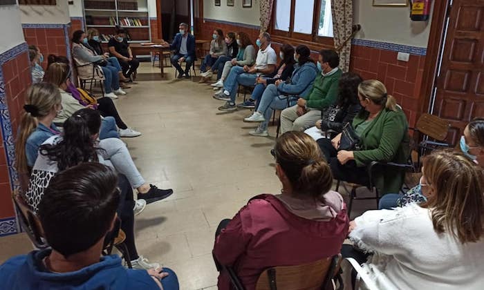 Movilización en Fuentes de Andalucía para exigir mejor atención al alumnado con necesidades educativas especiales