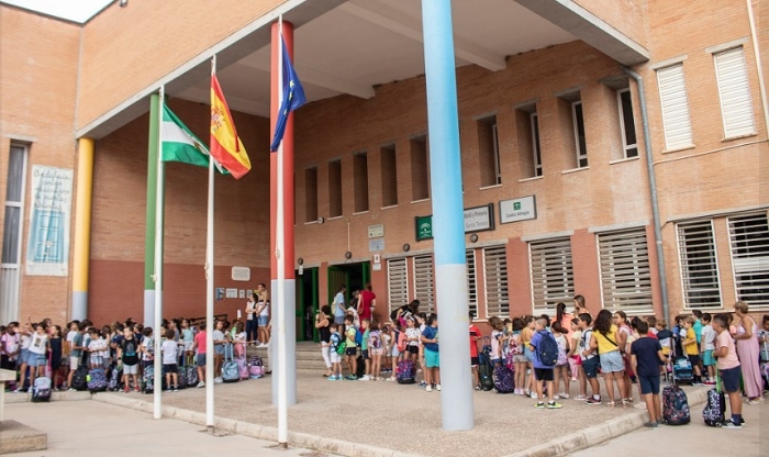 El colegio Santa Teresa de Estepa logra mantener el aula matinal