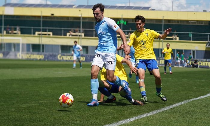 Adri Valenzuela en el encuentro en casa del C&aacute;diz Mirandilla (3-0)