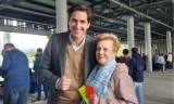El regalo m&aacute;s especial de Jos&eacute; Luis Munuera Montero a Matilde en el estadio Ciudad de Lucena
