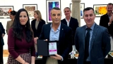 El cirujano Javier P&eacute;rez expone &lsquo;Universos en una gota&rsquo; a beneficio de Corazones Solidarios