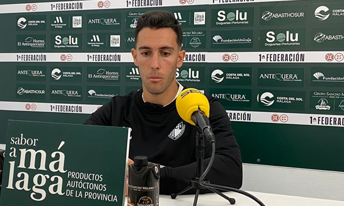 Javi Medina: "Siempre que vas a C&aacute;diz es dif&iacute;cil, esos campos tienen algo"