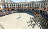 Hist&oacute;rica jura de bandera en la Plaza Ochavada de Archidona