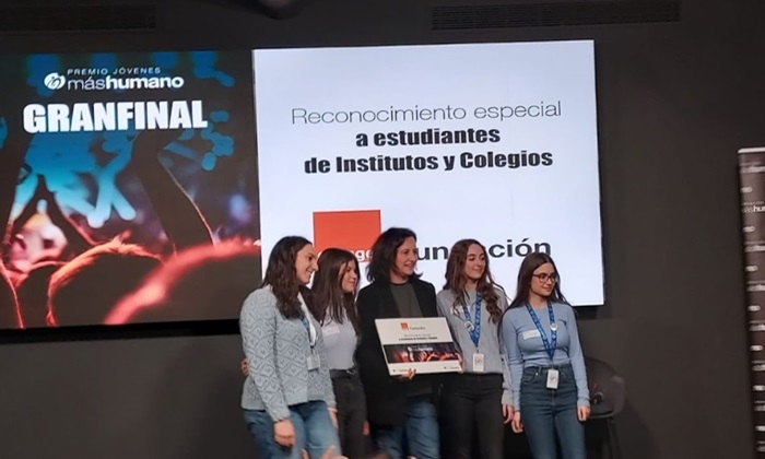Premian un proyecto de la SAFA en Écija por facilitar la comunicación de personas sordomudas con Inteligencia Artificial
