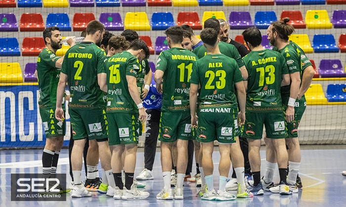 El BM D&oacute;lmenes arranca el tramo final ante un Guadalajara l&iacute;der