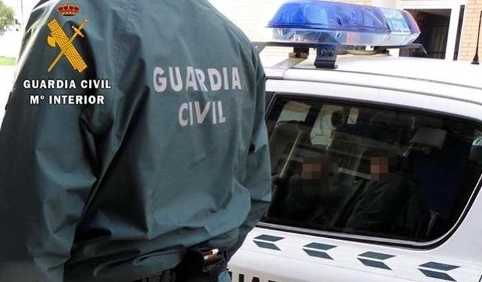La Guardia Civil busca al hombre que se atrincher&oacute; en una vivienda de Campillos armado con una escopeta