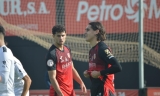 El Salerm Puente Genil no pasa del empate ante el Sevilla C y pierde el liderato