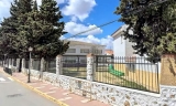 Recogen firmas en Humilladero contra el cierre de una unidad de Infantil en el CEIP Nuestra Se&ntilde;ora del Rosario