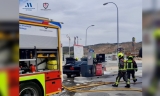Susto en Antequera: Arde un veh&iacute;culo en plena gasolinera